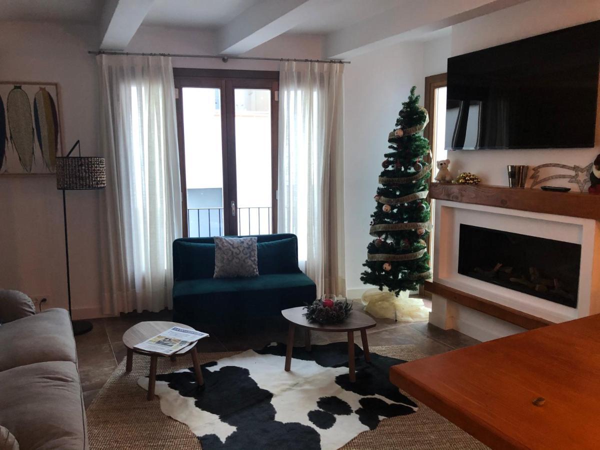 Big Family House In The Center Of El Port De La Selva Appartement Buitenkant foto