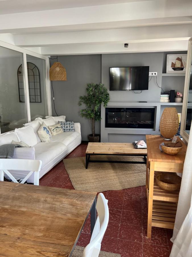 Big Family House In The Center Of El Port De La Selva Appartement Buitenkant foto