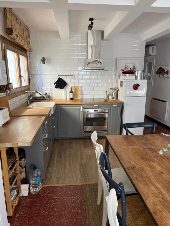 Big Family House In The Center Of El Port De La Selva Appartement Buitenkant foto