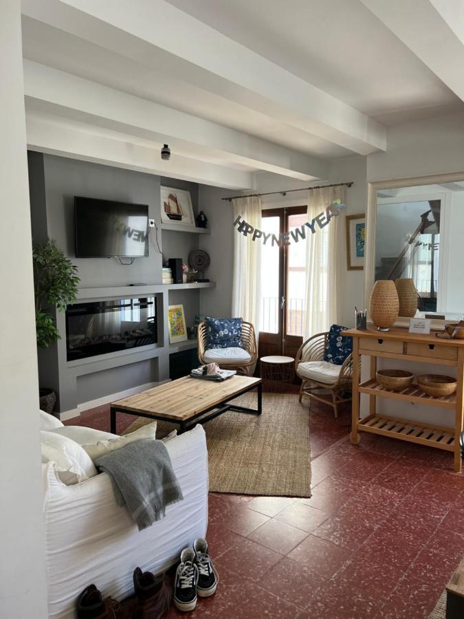 Big Family House In The Center Of El Port De La Selva Appartement Buitenkant foto
